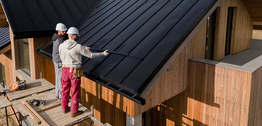 Metal Roof Maintenance in Lombard