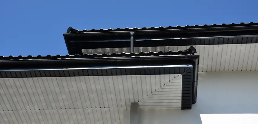 Roof Overhang Repair in Lombard